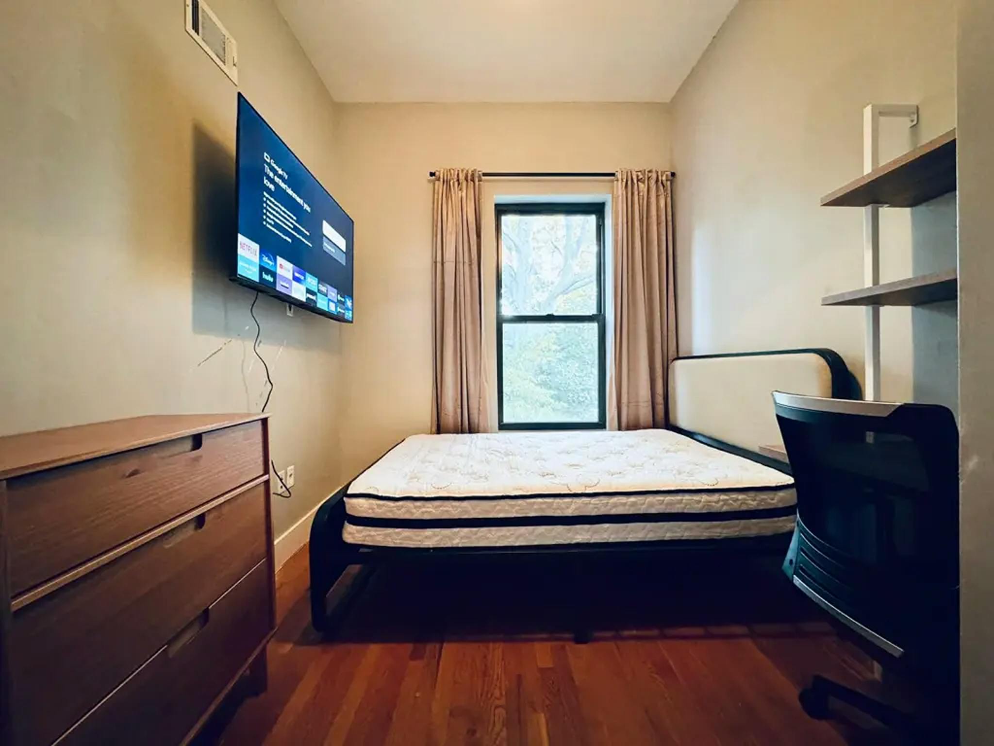 Van Buren St, Brooklyn, NY preview