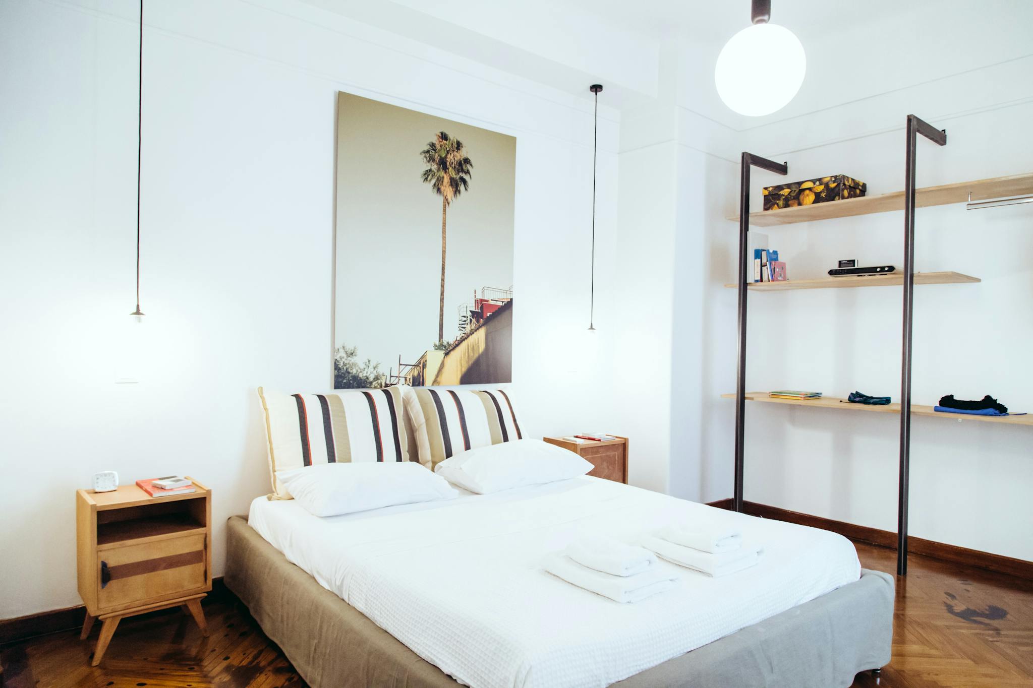 Perikleous, Athens preview