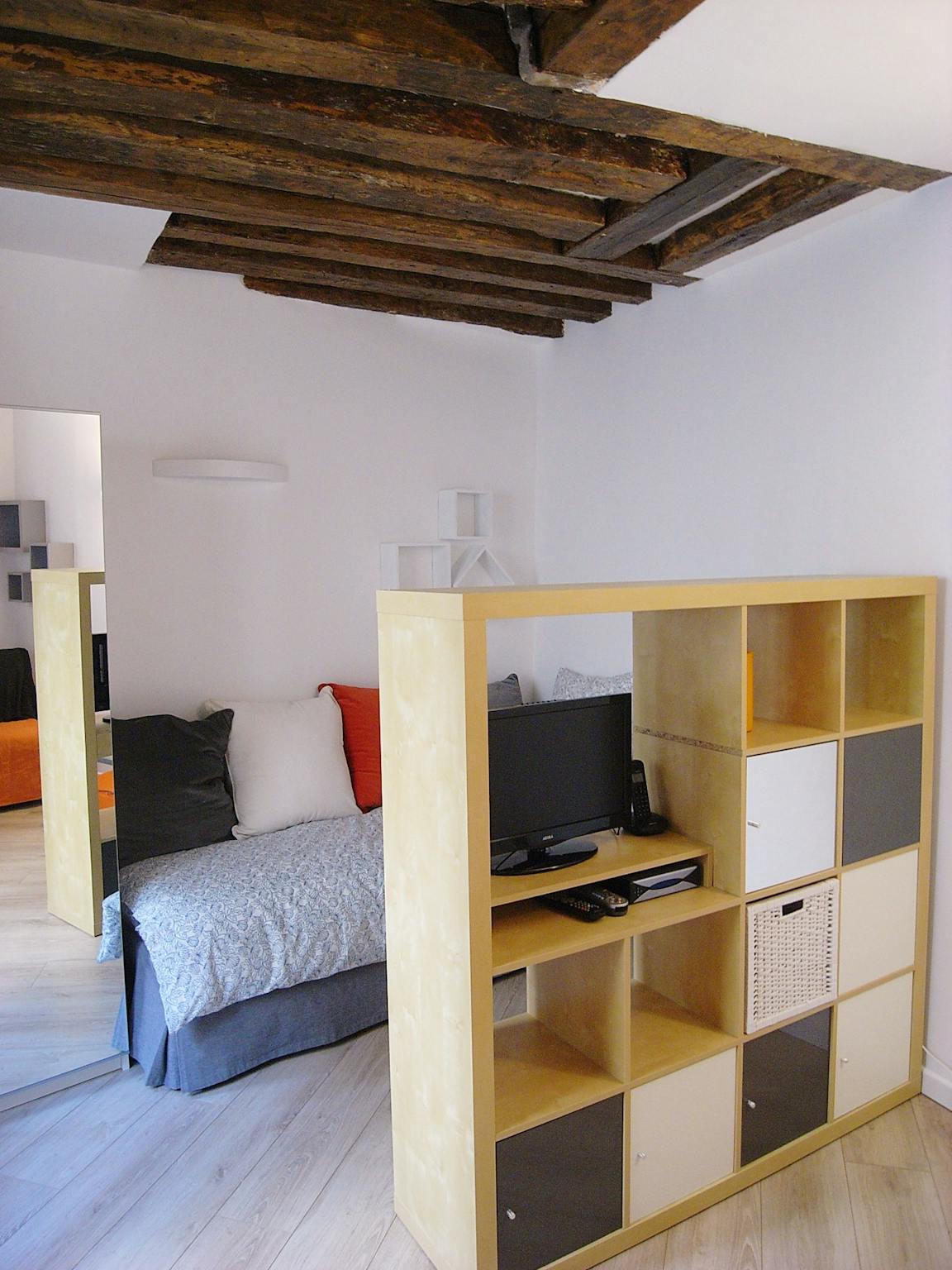 Rue des Ecouffes, Paris preview