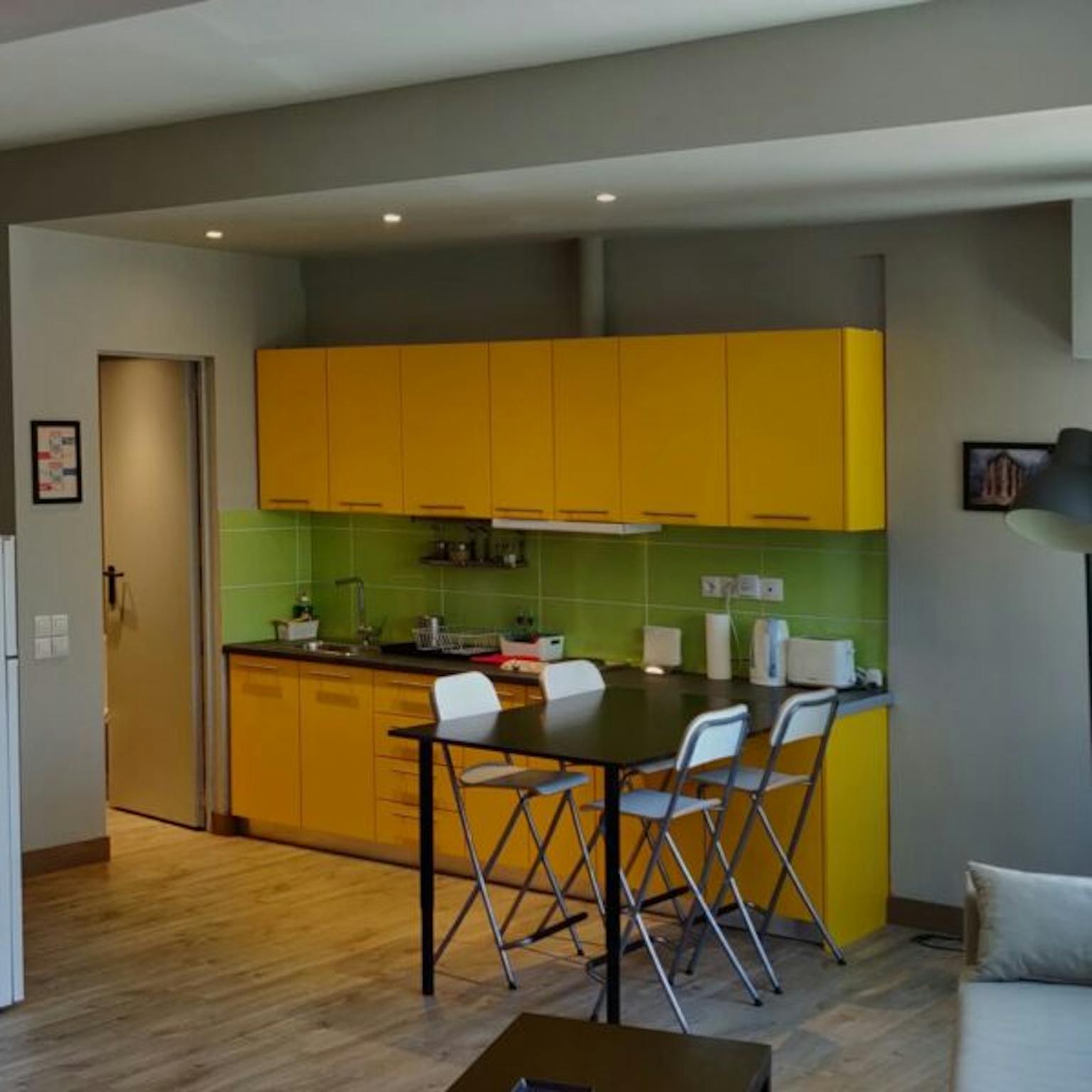 Lepeniotou, Athens preview