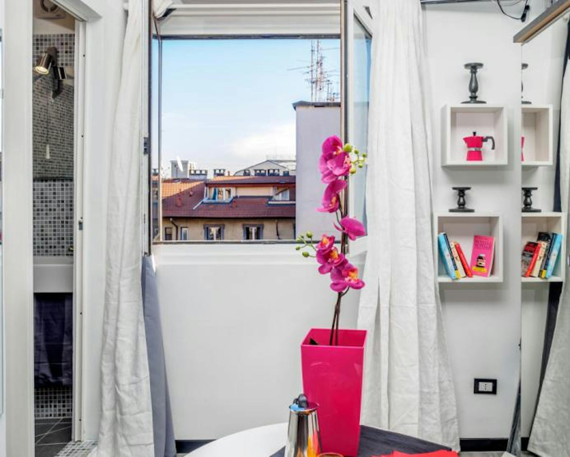 Via Pietro Crespi, Milan preview